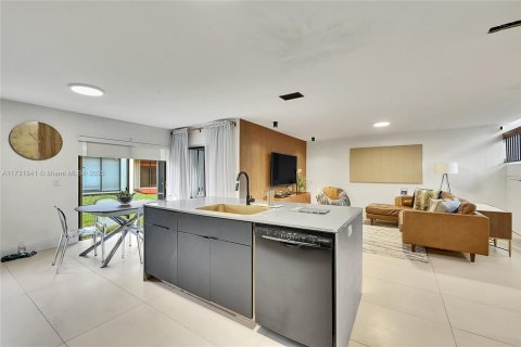 Townhouse in Hollywood, Florida 3 bedrooms, 141.77 sq.m. № 1828154 - photo 11