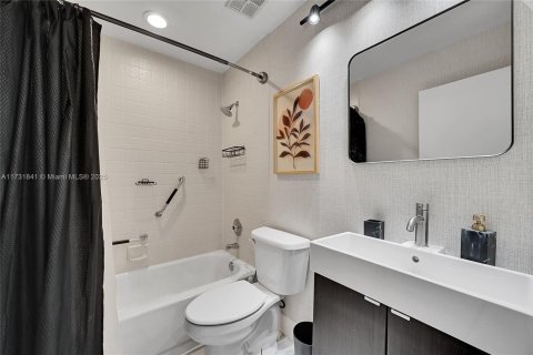 Townhouse in Hollywood, Florida 3 bedrooms, 141.77 sq.m. № 1828154 - photo 29
