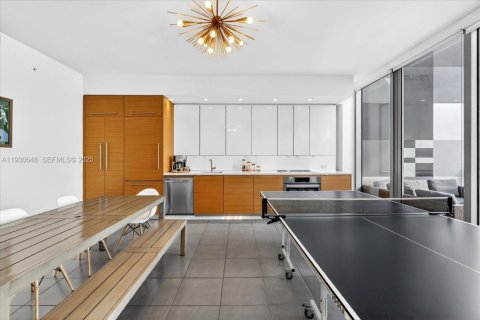 Снять в аренду кондоминиум в Майами, Флорида 2 спальни, 131.92м2, № 1989431 - фото 10