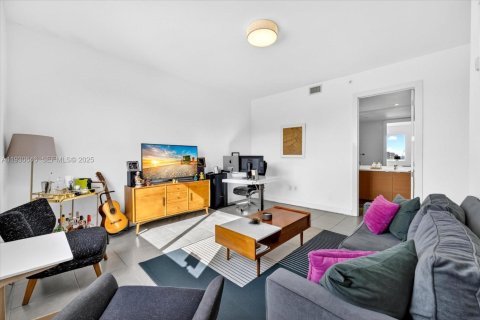 Снять в аренду кондоминиум в Майами, Флорида 2 спальни, 131.92м2, № 1989431 - фото 16