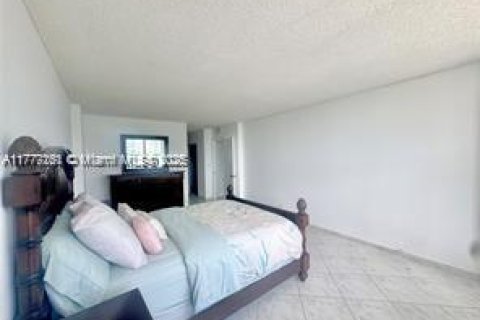 Copropriété à vendre à Hollywood, Floride: 2 chambres, 117.99 m2 № 1935603 - photo 15