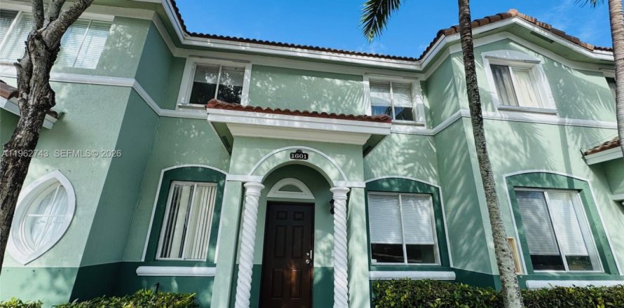 Touwnhouse à Homestead, Floride 3 chambres, 120.96 m2 № 2080962