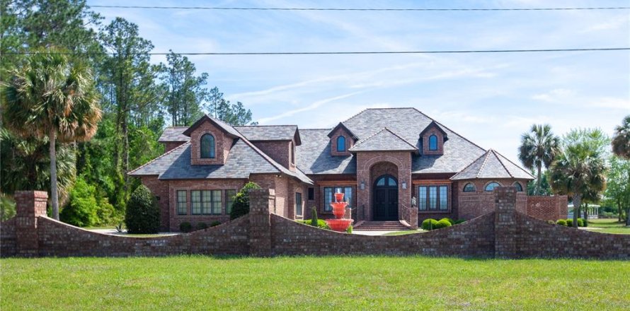 Casa en Lake City, Florida 4 dormitorios, 457.17 m2 № 2228235