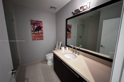 Condominio en alquiler en North Bay Village, Florida, 1 dormitorio, 78.04 m2 № 2054864 - foto 11