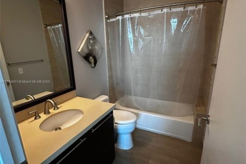 Condominio en alquiler en North Bay Village, Florida, 1 dormitorio, 78.04 m2 № 2054864 - foto 7