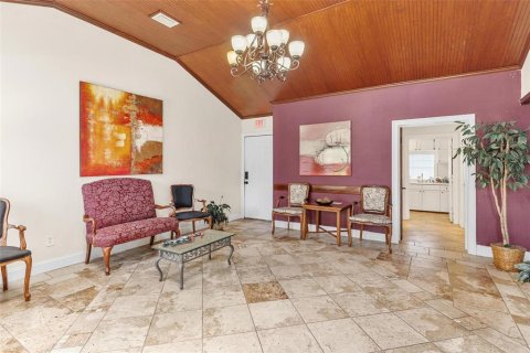 Commercial property in Tavares, Florida 226.68 sq.m. № 1810323 - photo 5