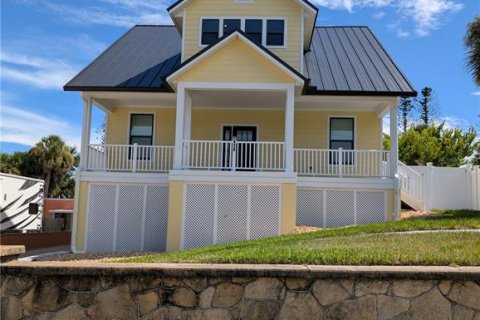 Villa ou maison à vendre à Daytona Beach, Floride: 4 chambres, 182.18 m2 № 2342489 - photo 2