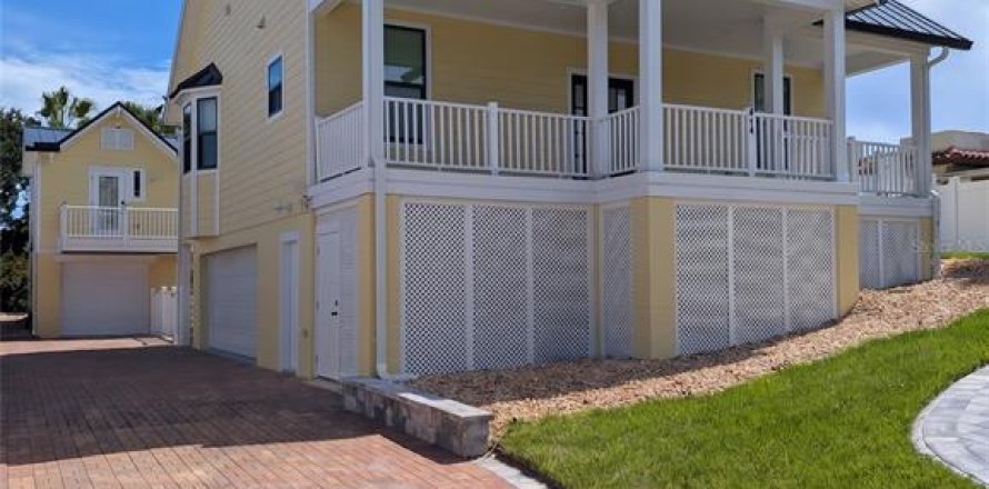 Villa ou maison à Daytona Beach, Floride 4 chambres, 182.18 m2 № 2342489