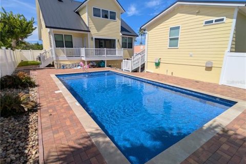 Villa ou maison à vendre à Daytona Beach, Floride: 4 chambres, 182.18 m2 № 2342489 - photo 4