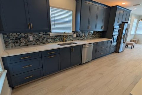 Villa ou maison à vendre à Daytona Beach, Floride: 4 chambres, 182.18 m2 № 2342489 - photo 6