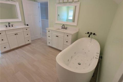 Villa ou maison à vendre à Daytona Beach, Floride: 4 chambres, 182.18 m2 № 2342489 - photo 28