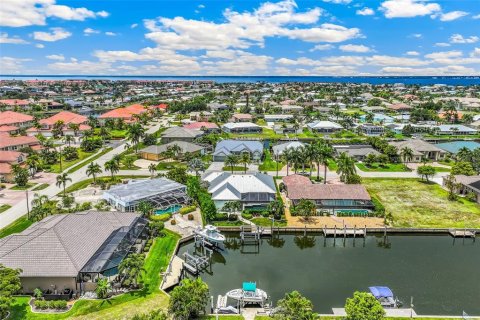 Villa ou maison à vendre à Punta Gorda, Floride: 3 chambres, 199.18 m2 № 2325203 - photo 16