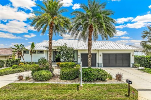 House in Punta Gorda, Florida 3 bedrooms, 199.18 sq.m. № 2325203
