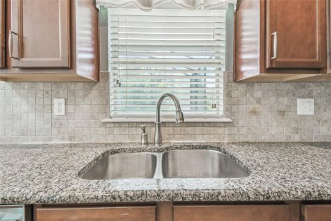 Villa ou maison à louer à Riverview, Floride: 4 chambres, 253.72 m2 № 2387340 - photo 24