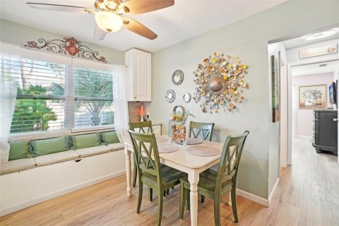 Casa en venta en Palm Harbor, Florida, 2 dormitorios, 122.54 m2 № 2110489 - foto 9