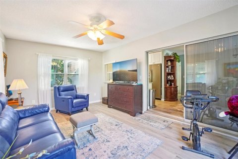Casa en venta en Palm Harbor, Florida, 2 dormitorios, 122.54 m2 № 2110489 - foto 7