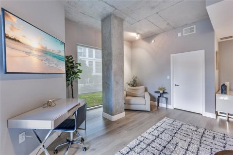 Condominio en alquiler en Orlando, Florida, 2 dormitorios, 122.63 m2 № 2211615 - foto 9