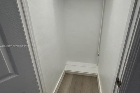 Apartment in Miami Beach, Florida 30.66 sq.m. № 2028107 - photo 6