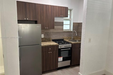 Apartment in Miami Beach, Florida 30.66 sq.m. № 2028107 - photo 3