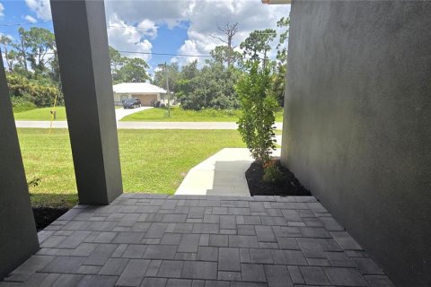 Casa en venta en North Port, Florida, 3 dormitorios, 269.32 m2 № 2296589 - foto 9