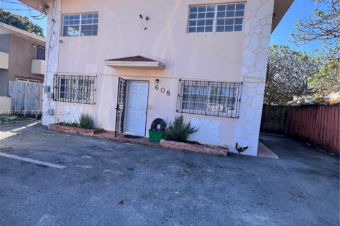 Apartment in Miami, Florida 2 bedrooms, 269.42 sq.m. № 2033218 - photo 22