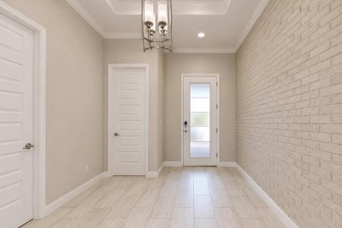 Casa en venta en Fish Hawk, Florida, 5 dormitorios, 316.33 m2 № 2285352 - foto 7