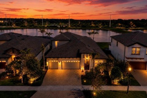 Casa en venta en Fish Hawk, Florida, 5 dormitorios, 316.33 m2 № 2285352 - foto 4