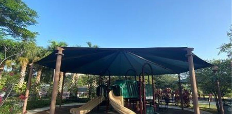 Condo à Pompano Beach, Floride, 3 chambres № 1160343