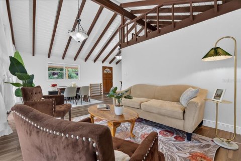 Casa en venta en Valrico, Florida, 2 dormitorios, 71.35 m2 № 2384427 - foto 10