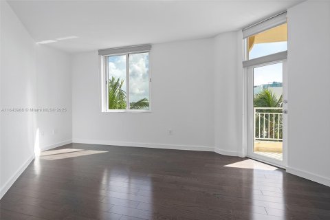 Condo in Miami Beach, Florida, 2 bedrooms  № 1328414 - photo 26