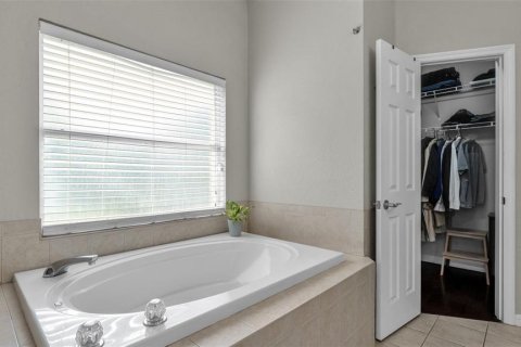Villa ou maison à vendre à Lakeland, Floride: 4 chambres, 216.28 m2 № 2267104 - photo 25