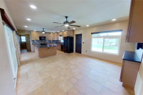 Casa en venta en Saint Petersburg, Florida, 3 dormitorios, 144 m2 № 1835548 - foto 21