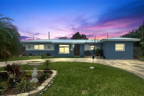 Casa en venta en Saint Petersburg, Florida, 3 dormitorios, 144 m2 № 1835548 - foto 1