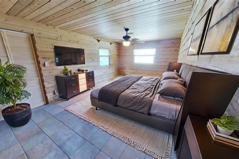 Casa en venta en Saint Petersburg, Florida, 3 dormitorios, 144 m2 № 1835548 - foto 8