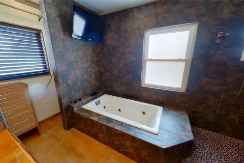 Casa en venta en Saint Petersburg, Florida, 3 dormitorios, 144 m2 № 1835548 - foto 11