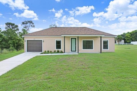 House in Lake Placid, Florida 3 bedrooms, 113.15 sq.m. № 2349693