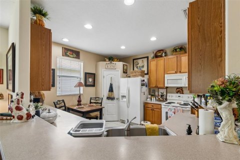 Villa ou maison à vendre à Wesley Chapel, Floride: 3 chambres, 149.94 m2 № 2124377 - photo 10