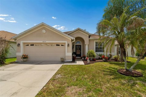 Villa ou maison à Wesley Chapel, Floride 3 chambres, 149.94 m2 № 2124377