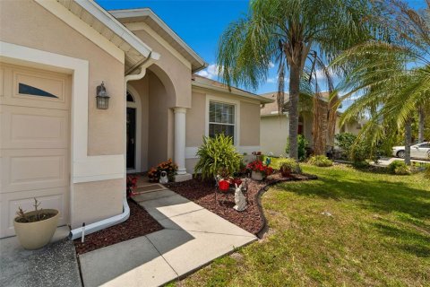 Villa ou maison à vendre à Wesley Chapel, Floride: 3 chambres, 149.94 m2 № 2124377 - photo 3
