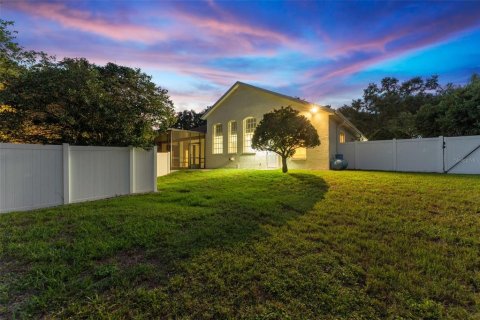 Villa ou maison à vendre à Tampa, Floride: 4 chambres, 300.35 m2 № 1773757 - photo 2