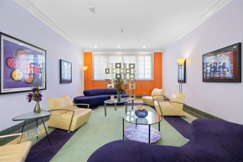 Condo in Miami Beach, Florida  № 2002781 - photo 14