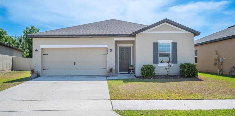 Casa en Lakeland, Florida 3 dormitorios, 155.61 m2 № 1734410
