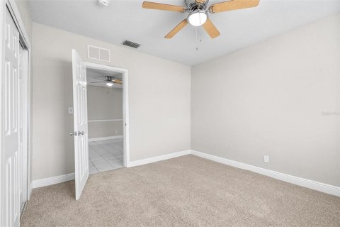 House in Bartow, Florida 4 bedrooms, 124.12 sq.m. № 2233261 - photo 26