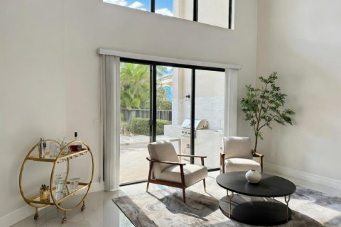 House in Delray Beach, Florida 4 bedrooms, 328.6 sq.m. № 2190661 - photo 6
