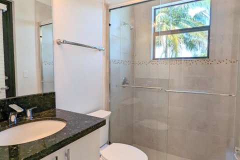 House in Delray Beach, Florida 4 bedrooms, 328.6 sq.m. № 2190661 - photo 16