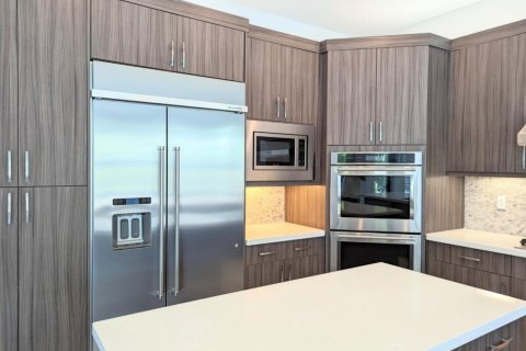 House in Delray Beach, Florida 4 bedrooms, 328.6 sq.m. № 2190661 - photo 9