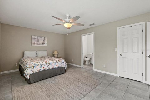 Casa en venta en Port Charlotte, Florida, 3 dormitorios, 149.85 m2 № 1900493 - foto 13