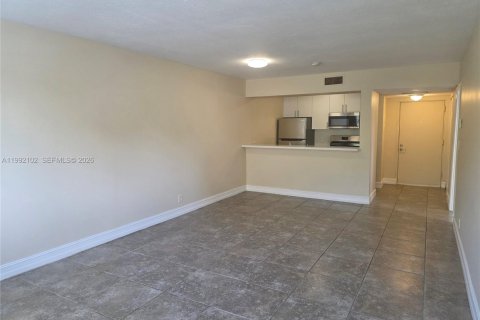 Copropriété à vendre à Doral, Floride: 1 chambre, 65.96 m2 № 2056895 - photo 5