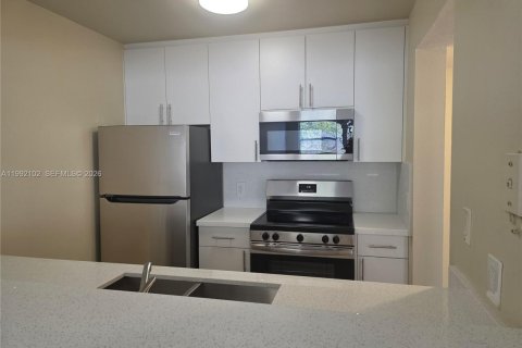 Copropriété à vendre à Doral, Floride: 1 chambre, 65.96 m2 № 2056895 - photo 18