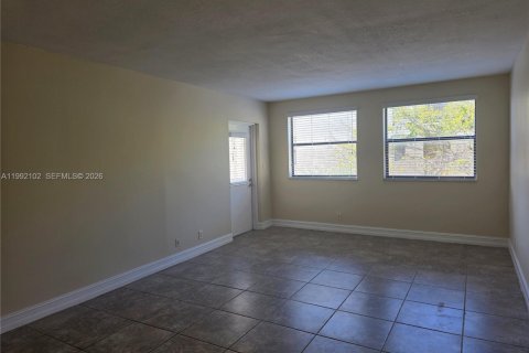 Copropriété à vendre à Doral, Floride: 1 chambre, 65.96 m2 № 2056895 - photo 9